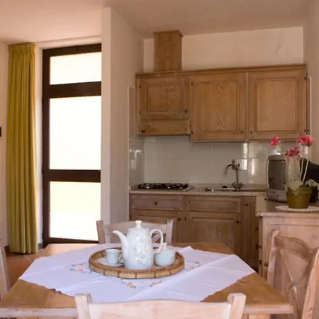 Pratini Aparthotel